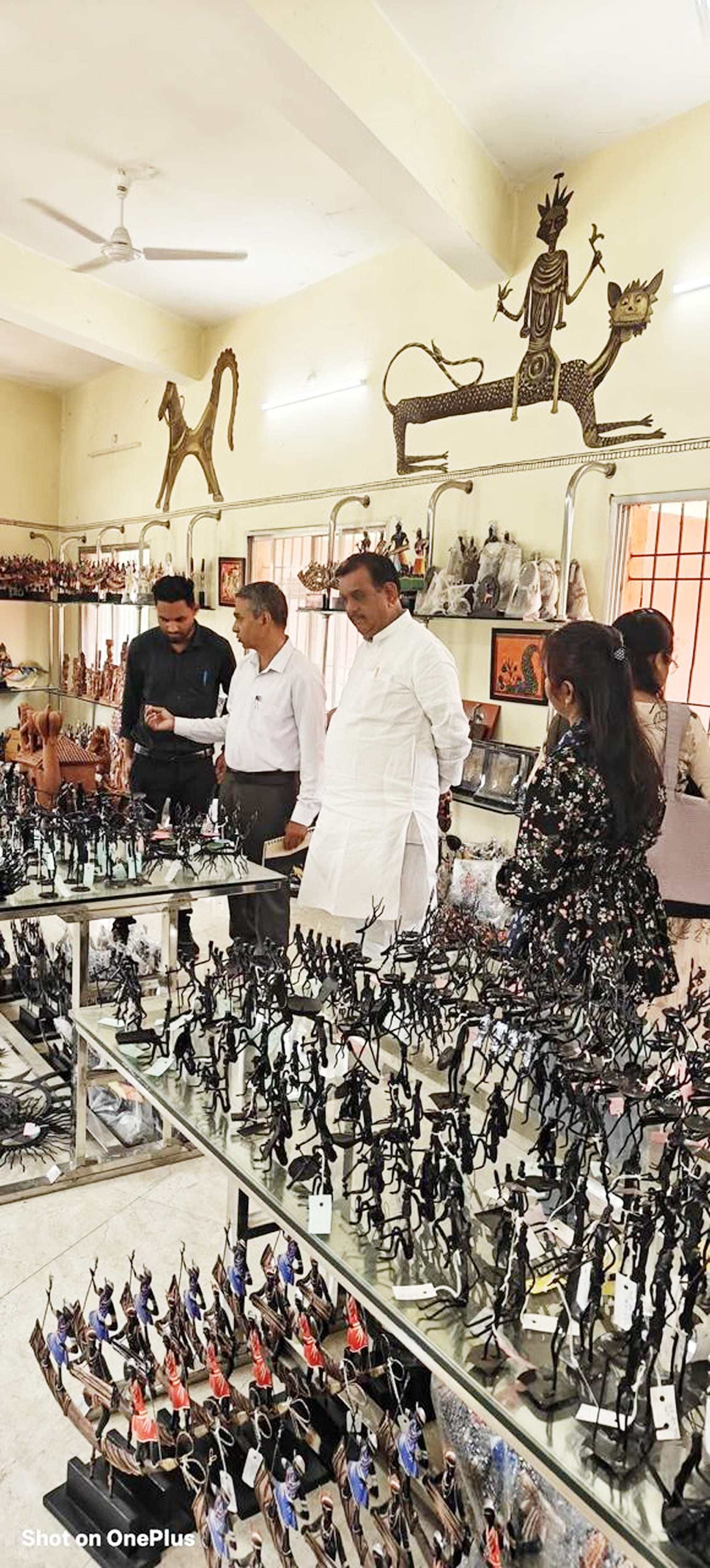 Decorative iron weapon